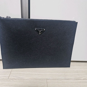 프라다 사피아노 클러치백 팝니다 정품 이미지