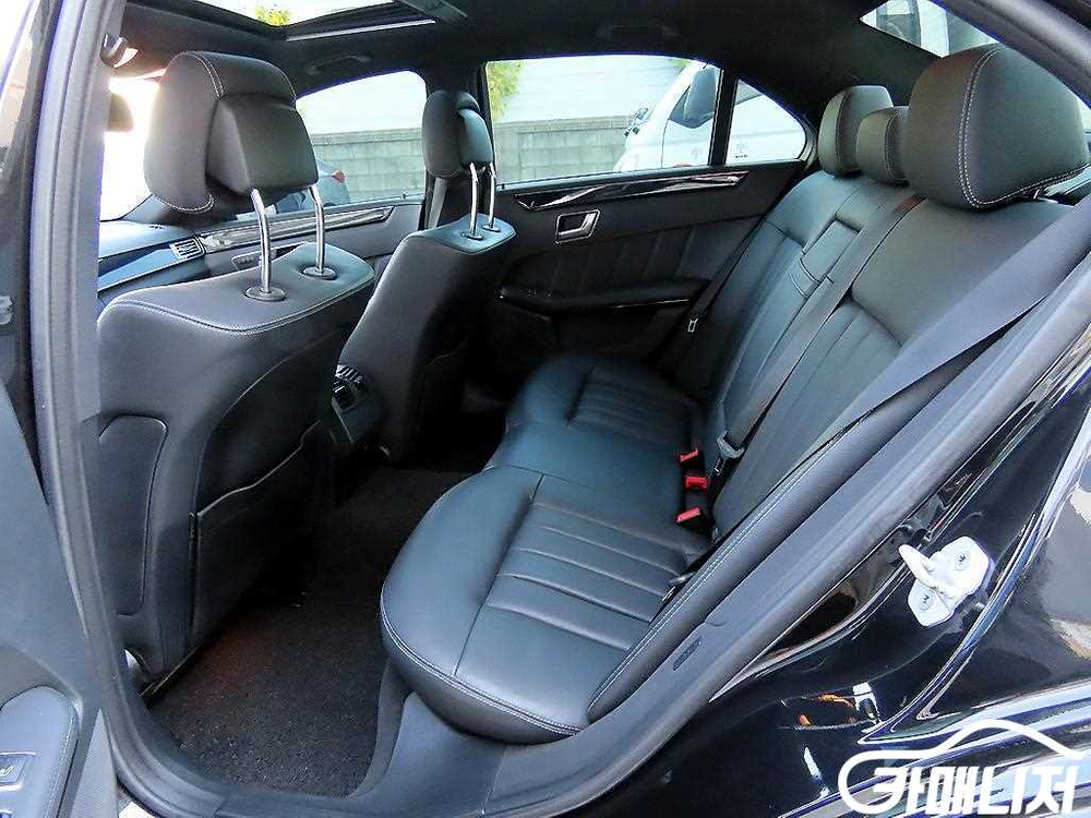 [벤츠]E-클래스 W212 E220 블루텍 아방가르드 #3월급매 이미지