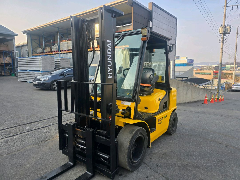 특A급 현대 3톤 2020년식 자동발 2000만원 디젤지게차 중고지게차 매매 (2.98톤) 이미지