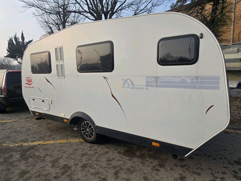 언캠프 500급 국산 카라반 이미지