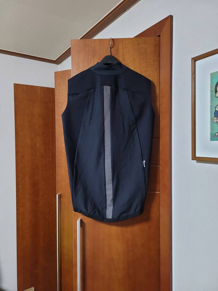 아소스 이큅 RS 봄가을 에어로 질레--1