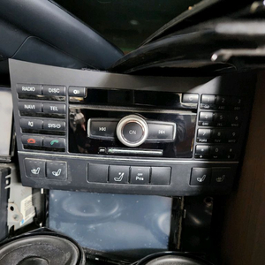 벤츠 전차종 오디오 커맨드 모니터 이미지