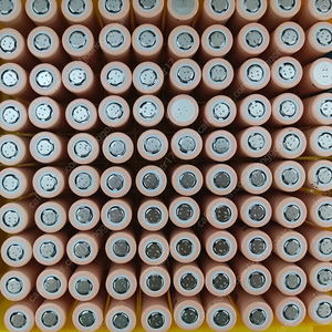 18650 고방전 배터리 내놓습니다 이미지