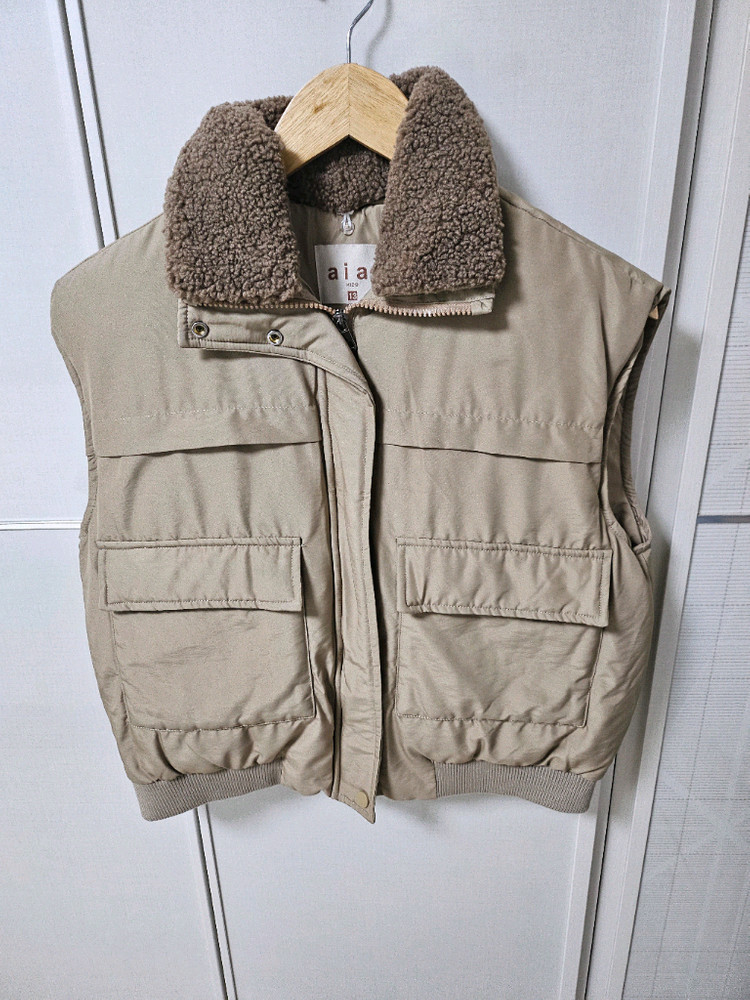 초등 베스트 조끼 패딩 조끼(휠라 네파키즈등)145-150사이즈--11