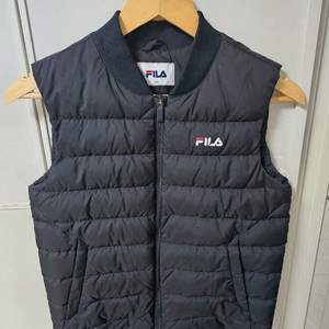 초등 베스트 조끼 패딩 조끼(휠라 네파키즈등)145-150사이즈