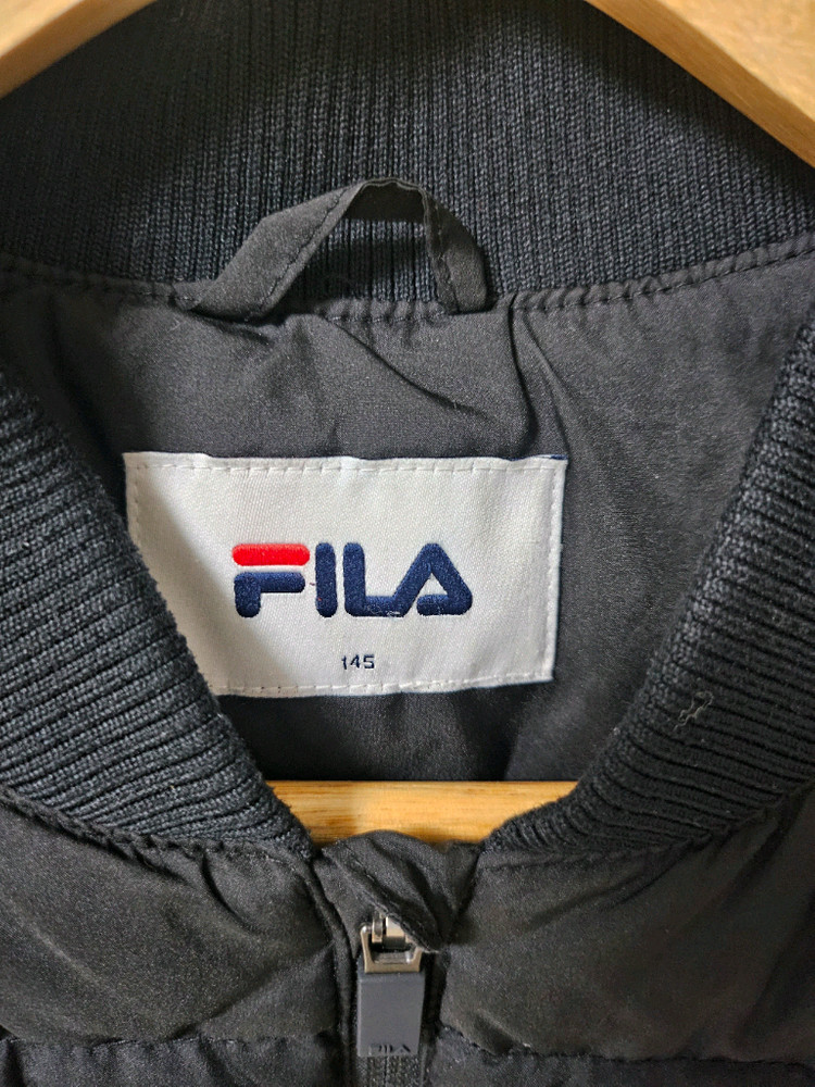 초등 베스트 조끼 패딩 조끼(휠라 네파키즈등)145-150사이즈--1