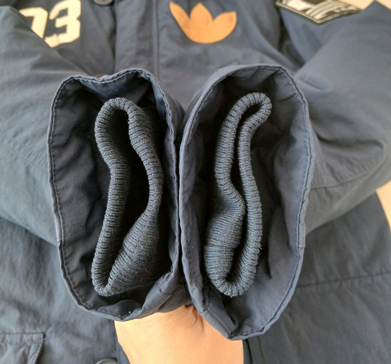 아디다스 오리지널 다운패딩 이미지