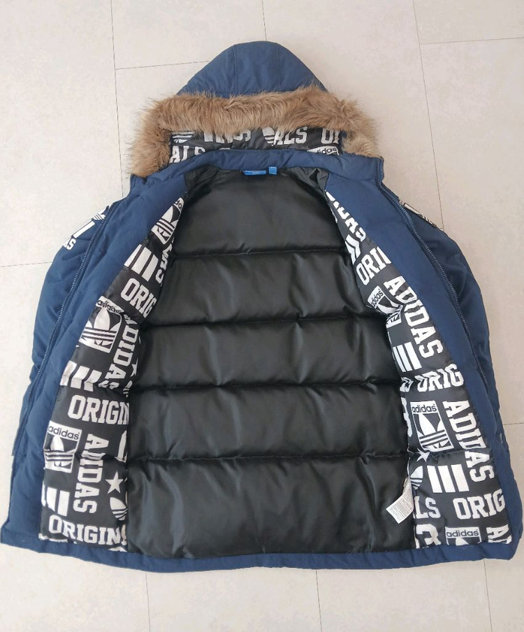 아디다스 오리지널 다운패딩 이미지