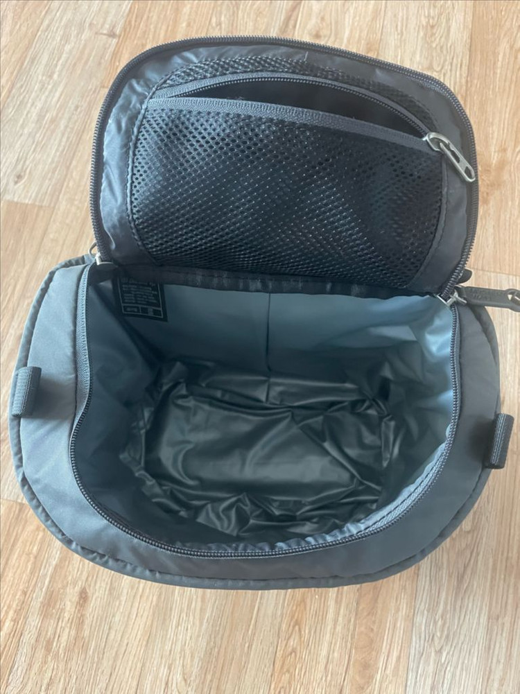 클라터뮤젠 그립 2.0 40리터 배낭 및 악세 일괄판매--2