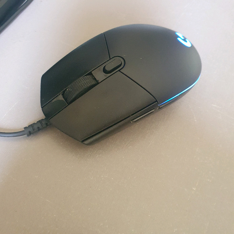 잘작동 로지텍 정품 G102 마우스 게임 사무 PC방 MOUSE--1