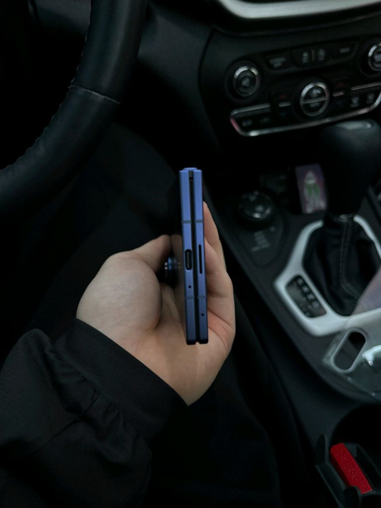 갤럭시 z폴드7 256GB 이미지