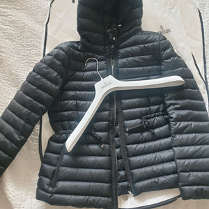 몽클레어라이에2사이즈 새거컨디션