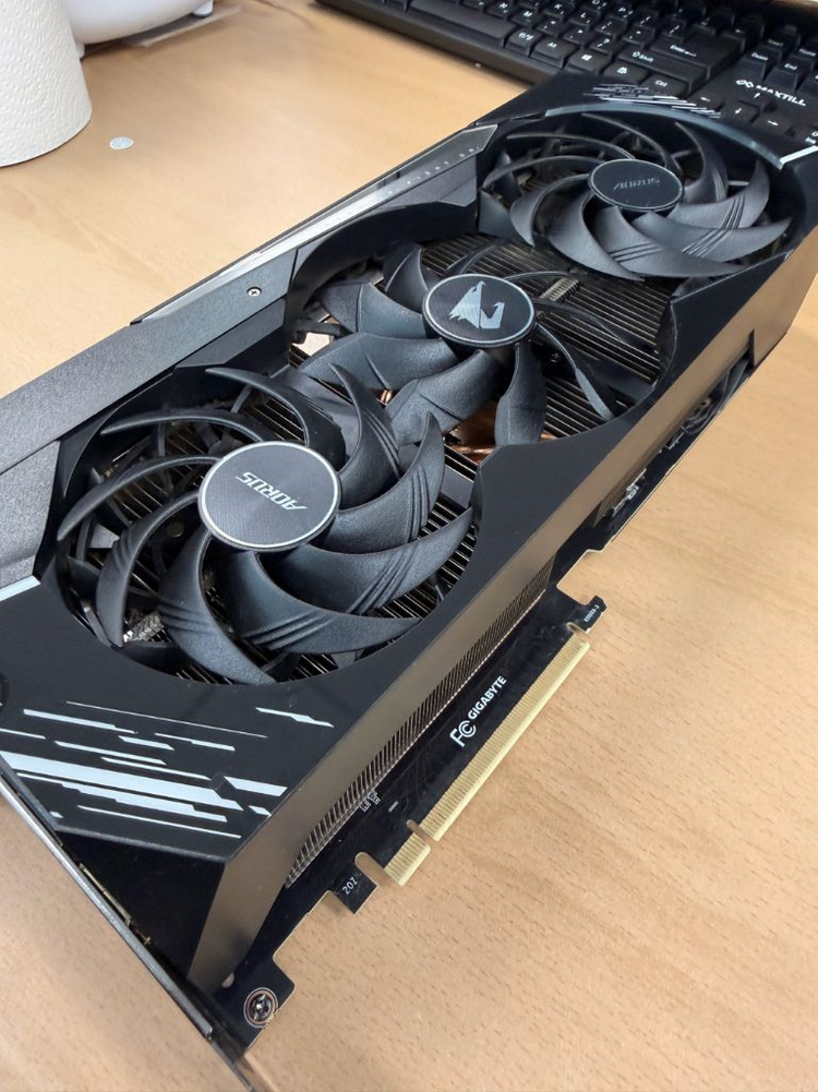 어로스마스터 3080ti 이미지