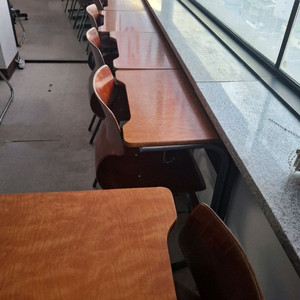 학원정리 책상 의자 수량많음 이미지