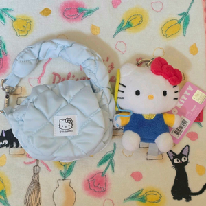 헬로키티 퀼팅 가방+인형 키링 세트 이미지