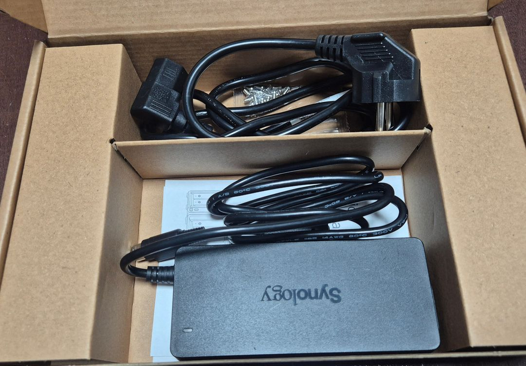 Synology NAS DS423+ (정품), Seagate 4TB (HDD) 이미지