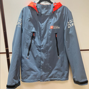 데카트론 트리보드 500 세일링 바람막이