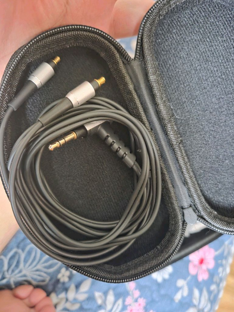 오디오테크니카 헤드폰 AHT-SR9 팝니다--4