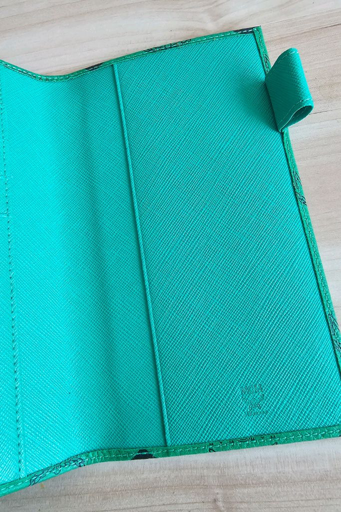 MCM 다이어리커버 지갑 수첩 케이스 이미지