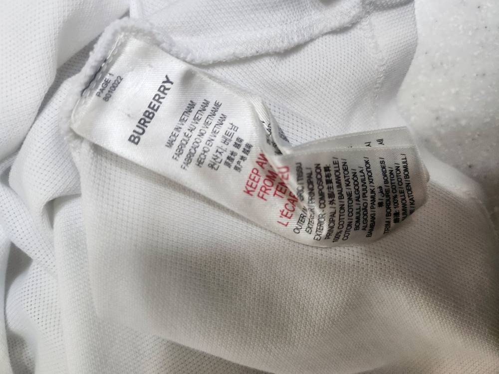 정품 버버리 키즈 티셔츠 12y 이미지