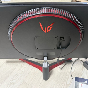 LG 울트라기어 32인치 게이밍모니터 32GN500 팝니다 이미지