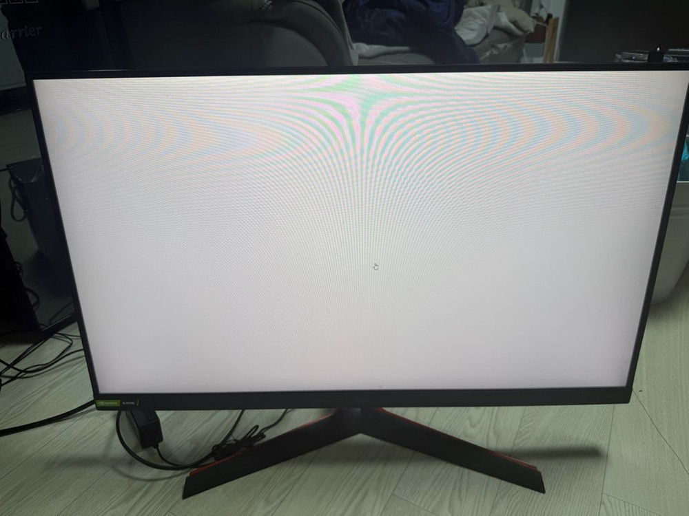 LG 울트라기어 32인치 게이밍모니터 32GN500 팝니다 이미지