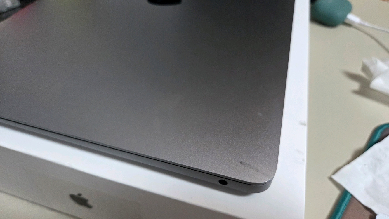 맥북 에어 M1칩 8GB/256GB--13