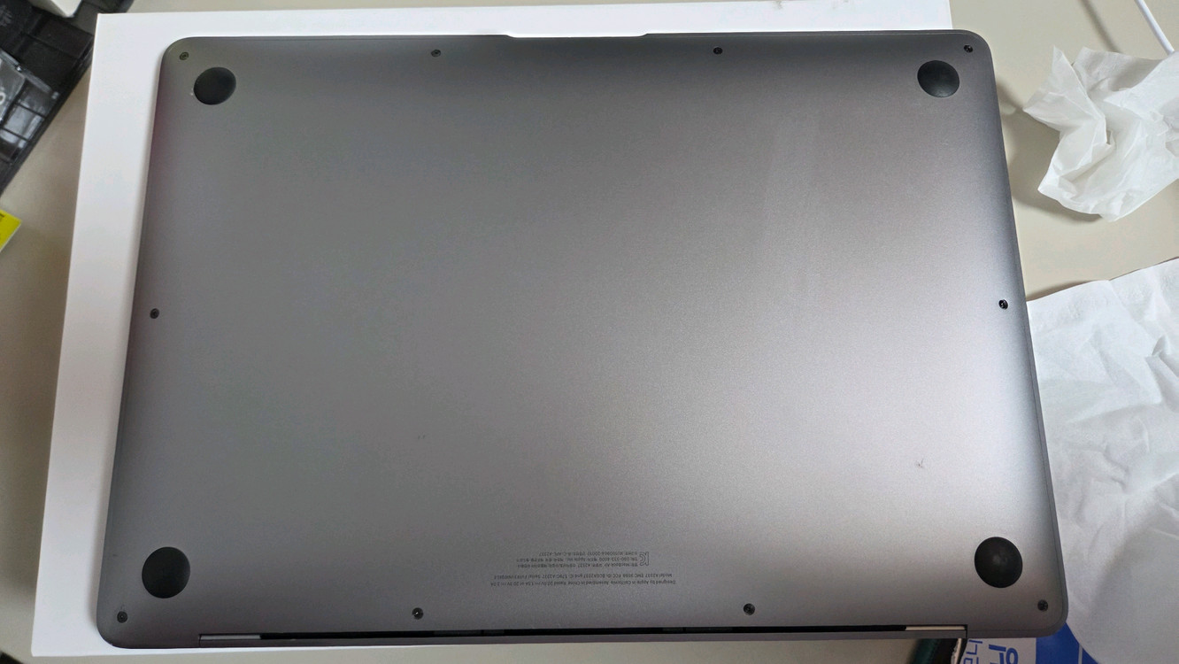 맥북 에어 M1칩 8GB/256GB--15