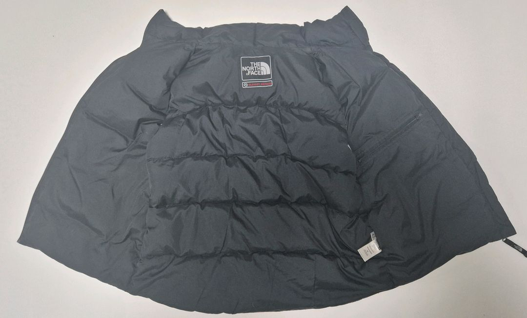 (M/95) 노스페이스 센터 로고 써밋시리즈 구형 패딩 조끼 해외판 이미지