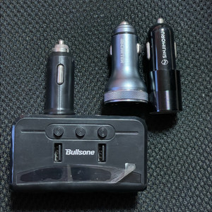 불스원 4in1 접이식 3구 멀티소켓 + 퀄컴 퀵차지 2개 세트