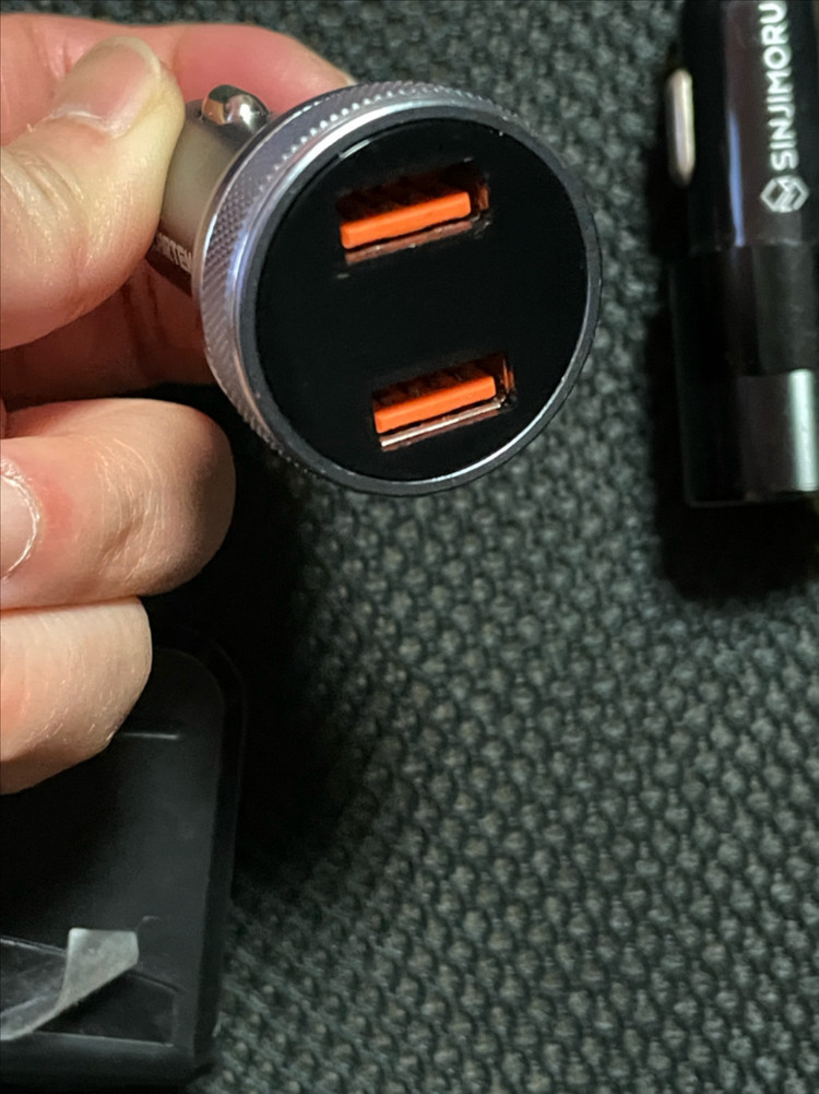 불스원 4in1 접이식 3구 멀티소켓 + 퀄컴 퀵차지 2개 세트--9