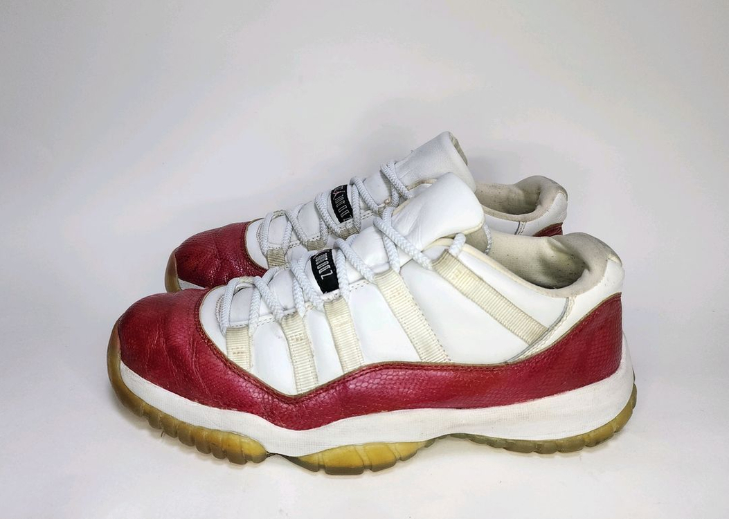 나이키 조던 11 로우 우먼스 스니커즈 분뱀입니다 280mm 이미지