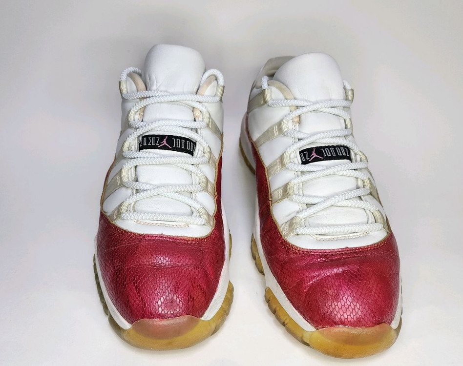 나이키 조던 11 로우 우먼스 스니커즈 분뱀입니다 280mm 이미지