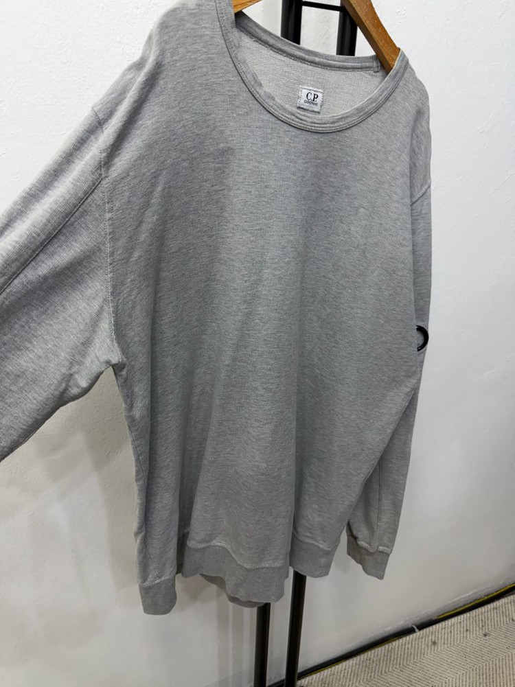 매장판정품) CP컴퍼니 21ss 남성 그레이 맨투맨 티셔츠 XXL--1