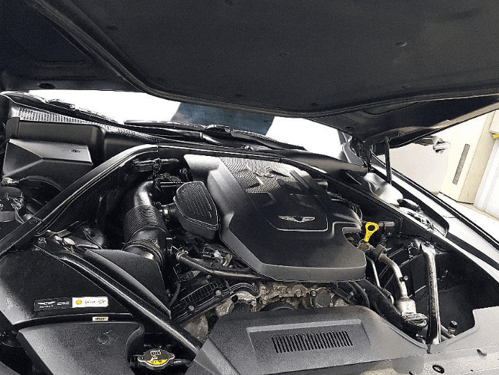 중형 세단 이미지