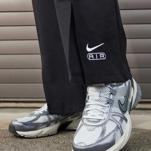 나이키 신상 V2K 런 W-퓨어 플래티넘 운동화 판매 이미지