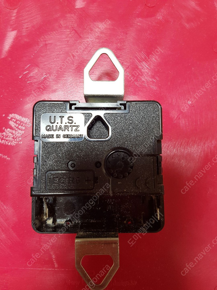 [ONE] 스펀지밥 벽시계 이미지