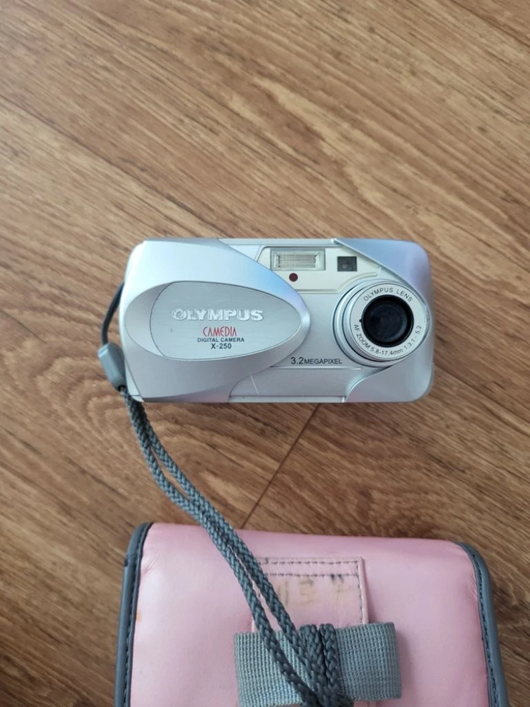 올림푸스 X-250 디지털카메라 이미지