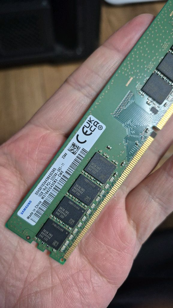 [풀업] 라이젠5 2600X / 램 32G / RX580 8G / 작업·게이밍 전천후 PC 이미지