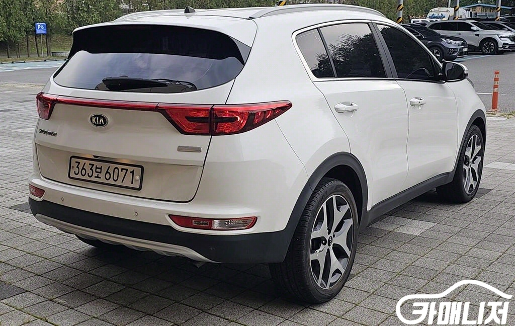 [기아]스포티지 4세대 (QL) 디젤 2.0 2WD 노블레스 #3월급매 이미지