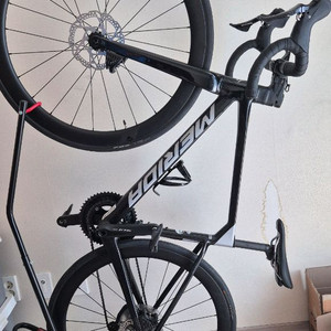 메리다 스컬트라 4000 리미티드 에디션 카본휠 xxs 이미지