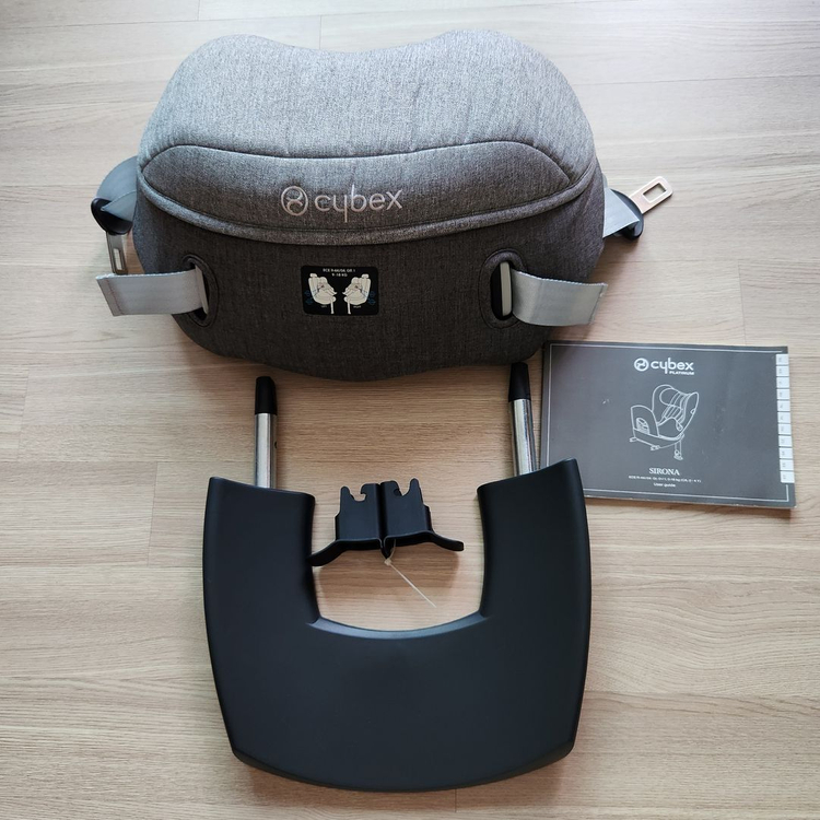 싸이벡스 카시트 이미지