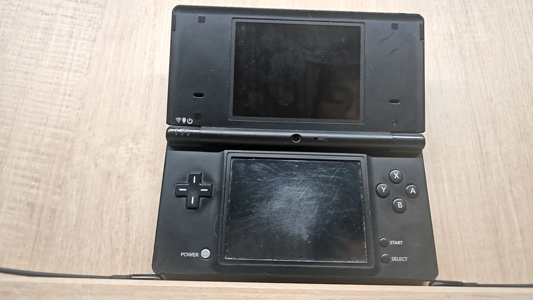 닌텐도 dsi 블랙 에디션 이미지