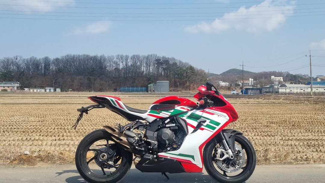 mv아구스타 f3r 23년식/2천키로/급매--7