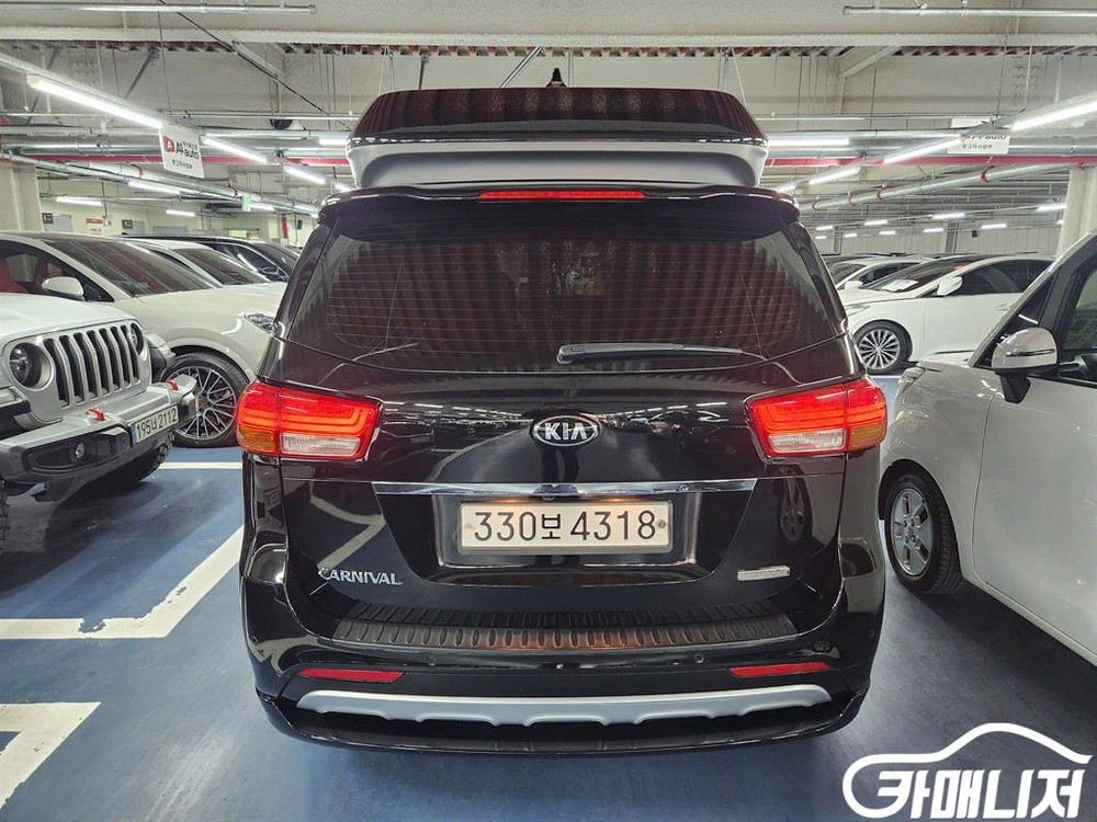 [기아]올 뉴 카니발 디젤 9인승 하이리무진 노블레스 #3월급매--4