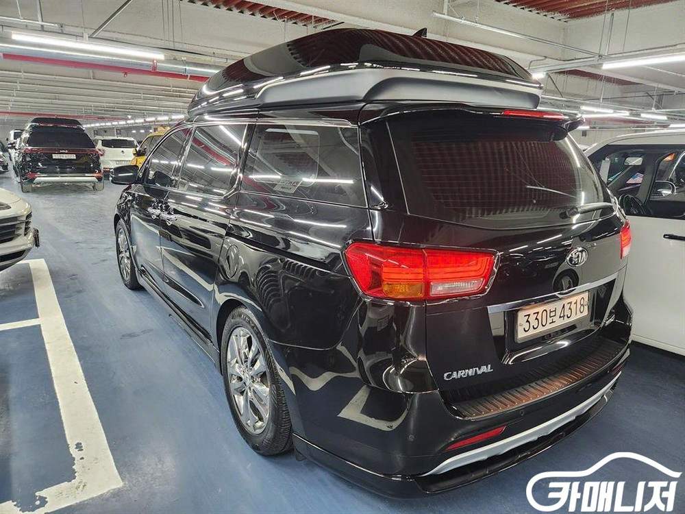[기아]올 뉴 카니발 디젤 9인승 하이리무진 노블레스 #3월급매--5