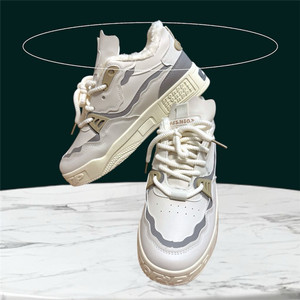 새상품 얇은 퍼 안감 부드러운 착화감 키높이 캐주얼 운동화 260-265 이미지