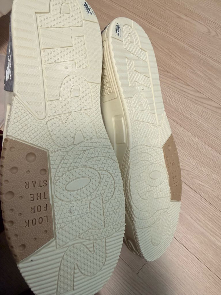 새상품 얇은 퍼 안감 부드러운 착화감 키높이 캐주얼 운동화 260-265 이미지