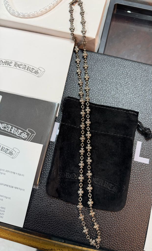 크롬하츠 정품 신형 타이니크로스 25인치 목걸이 팝니다.!! 이미지