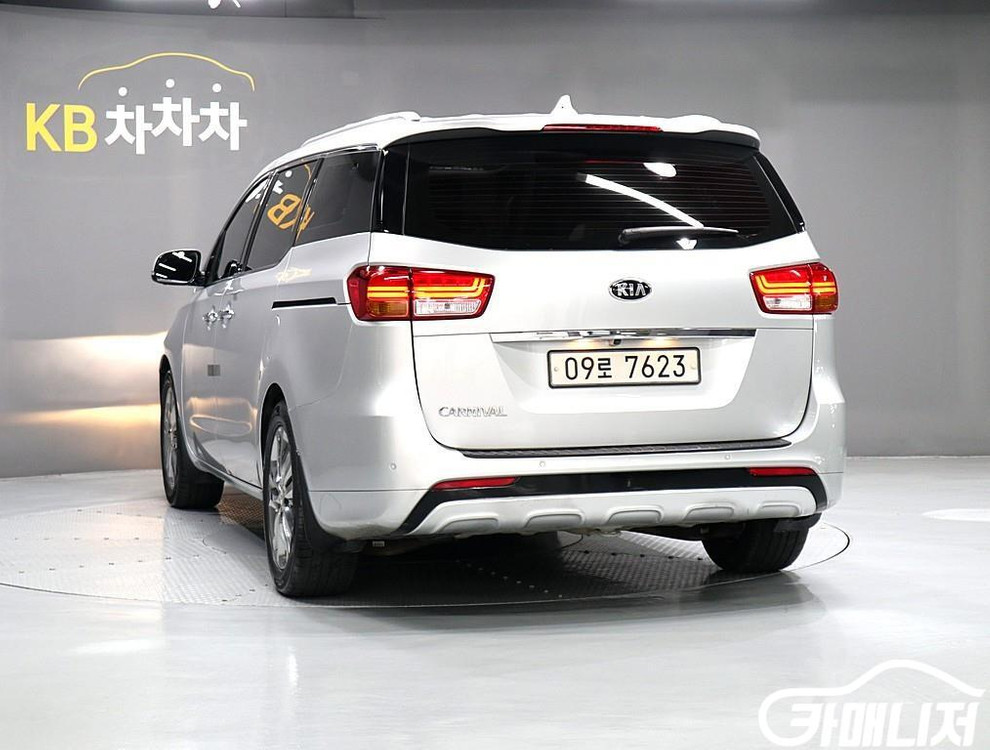 [기아]올 뉴 카니발 디젤 9인승 노블레스 스페셜 #3월급매--3